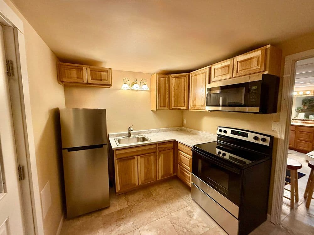 Kitchen Remodeling image